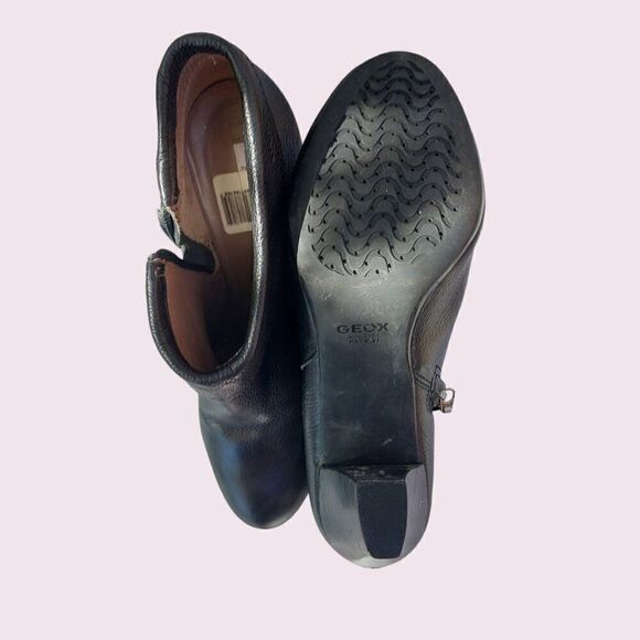 Geox Black Patent Leather Bootie Heels - Picture 4 of 5